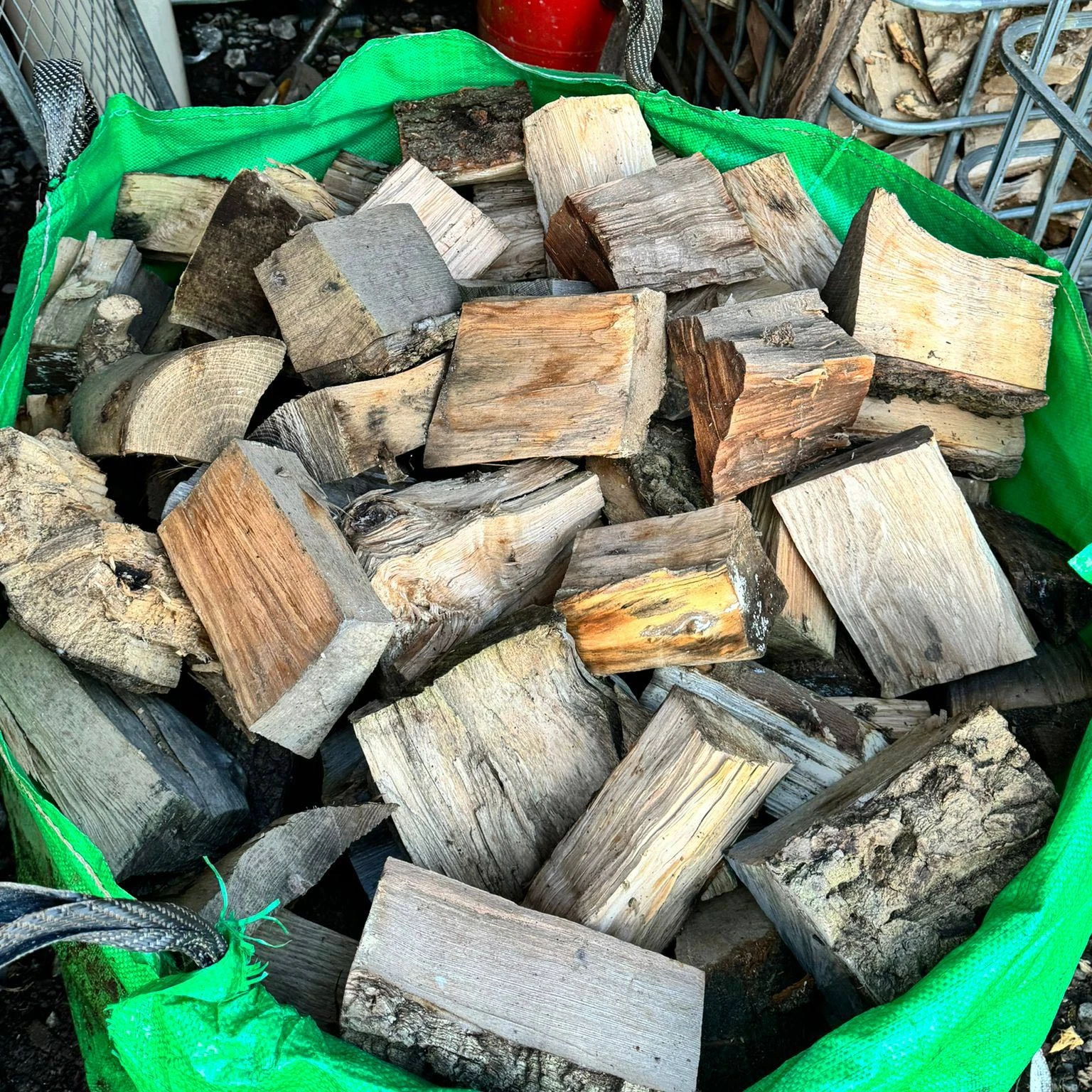 Seasoned Hardwood Logs project by JB Outdoor Services